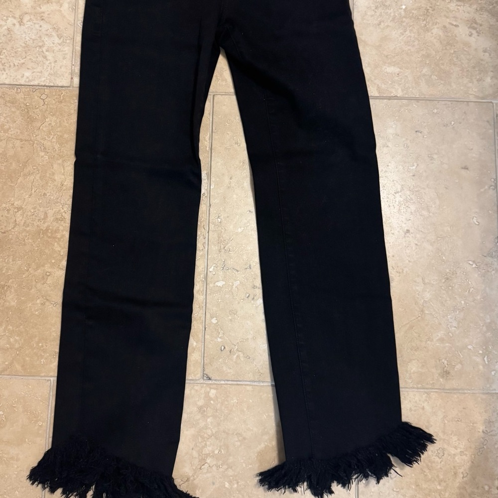 FRAME Le High Straight Shredded Raw Hem in Film Noir